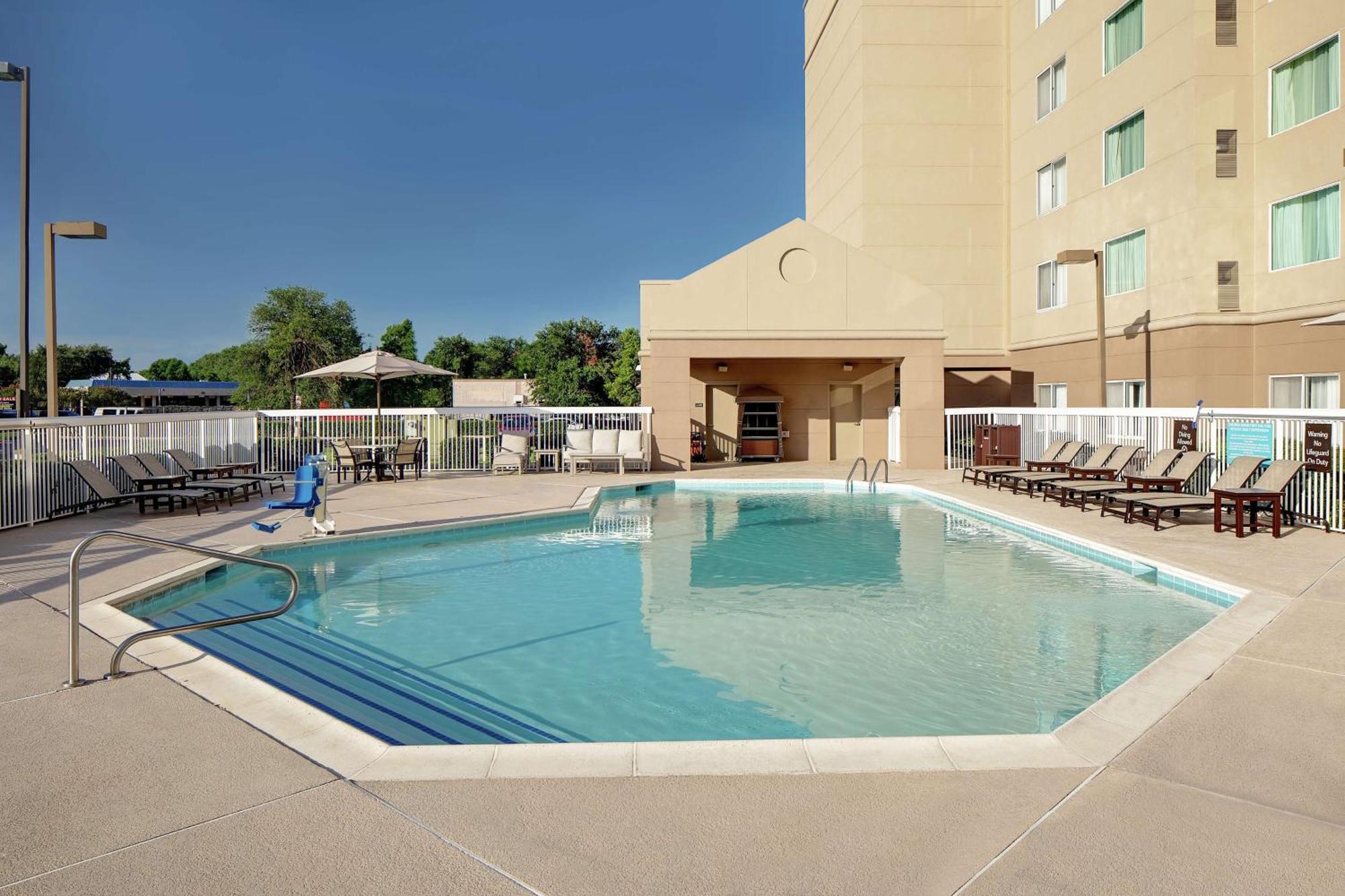 Homewood Suites By Hilton Dallas Market Center Εξωτερικό φωτογραφία